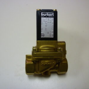 Burkert 040153A 181-A-13,0-B-MS-F-000 Solenoid valve g1/2 8w 24vdc