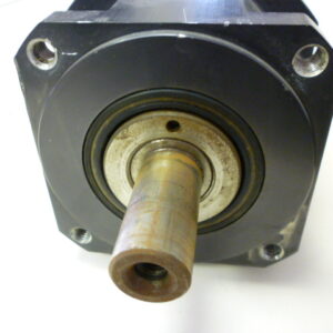 Lust PSM-04-20R83-115 Synchronous servomotor with Neugart gear PL115S i=15:1 - Image 4