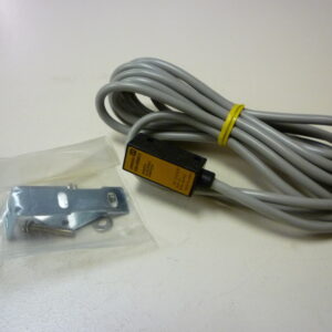 Omron E3H-DS5B13 Photoelectric sensor
