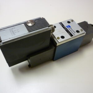 Rexroth R900968053 4WRSE 10-VC80-32/G24K0/A1V 4/3 High response directional valve 75 L/min