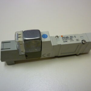 SMC SY3140R-5FU-Q 5 port single solenoid valve 24V dc
